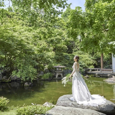 国際文化会館（国登録有形文化財）：【3000坪の名庭園】ガーデン挙式×美食の上質おもてなし体験