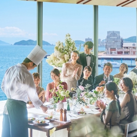 ハーバーテラス ＳＡＳＥＢＯ迎賓館："限定2組"最大10万ギフト*豪華3万試食*海×山独占*水のチャペル