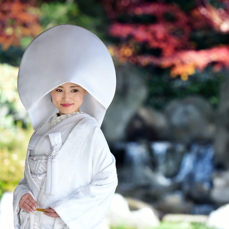 １６万５０００円で前撮り３０P＋衣装・美容・ロケ無料！話題沸騰のプレミアムプラン