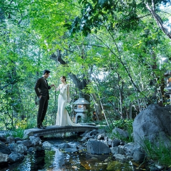 結婚式場：【初見学に◎】組数限定で挙式料プレゼント×本番直前を見学！