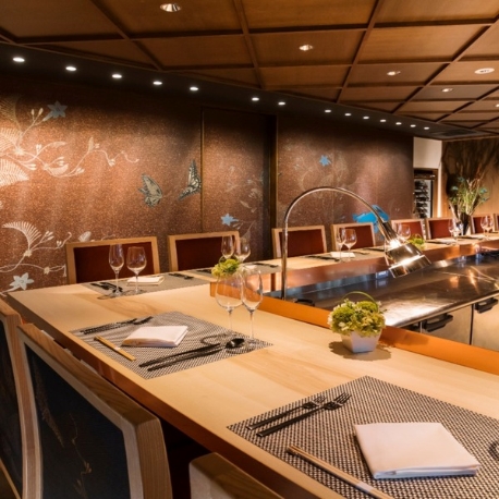 アカガネリゾート京都東山　（AKAGANE RESORT KYOTO HIGASHIYAMA）：※先着2組【料理重視】黒毛和牛/甘鯛 贅沢VIP席で食べ比べ