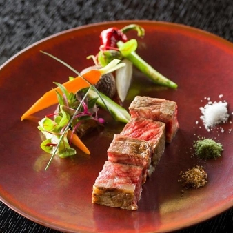 結婚式場：【お料理重視必見★】黒毛和牛/甘鯛 食べ比べ×VIP席贅沢試食