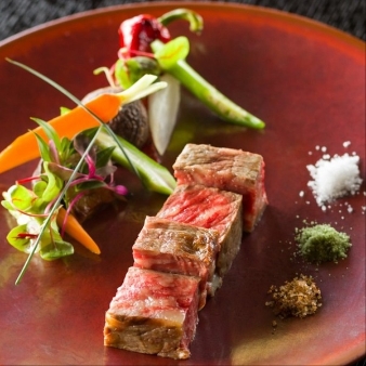 結婚式場：3連休SP【料理重視必見】黒毛和牛/甘鯛 食べ比べ×VIP席贅沢試食