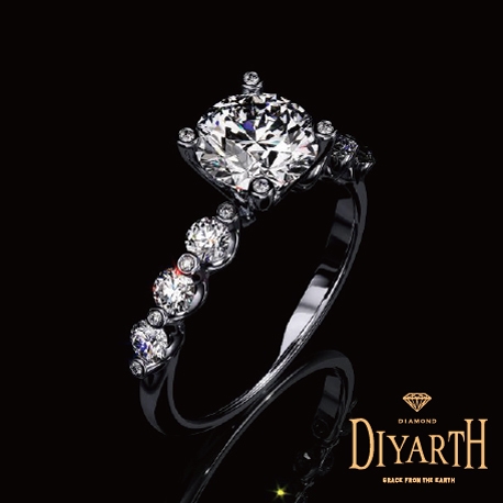 DIYARTH（ディヤース）:贅沢なダイヤモンドの輝き「STELLAIRE」《GRUNBERGER JW》