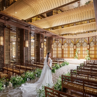 EXEX SUITES （エグゼクス・スウィーツ）:【2026年10～12月挙式★】50名179万円◆秋婚スペシャル割♪《最大90万円優待!》:《日本の美しいチャペル100選 2年連続受賞☆彡》岐阜駅すぐ！都会の街並みにそびえる 非日常空間♪ 職人が丹精込めて仕上げた『光のチャペル』が、誓いの瞬間を美しく彩る♪ 杉山敦彦氏が手掛けたオシャレなデザイナーズ空間で叶う『上質なフォトジェニックW』４万円相当の彩り鮮やかな和モダンフレンチコース試食や選べる３つのパーティー会場ツアー、岐阜駅から2分の好立地にそびえる非日常空間で上質なウエディング体験♪【限定フェア参加者全員に】カタログギフト5,000円＆EXEXオリジナルバームクーヘンプレゼント！【初めての見学の方】JCBカード5,000円がもらえる♪組数＆日程限定なのでご予約はお早めに♪