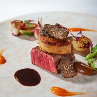 結婚式場：【料理ランクUP特典＆7品豪華試食】選べるチャペル×アマギフ2万