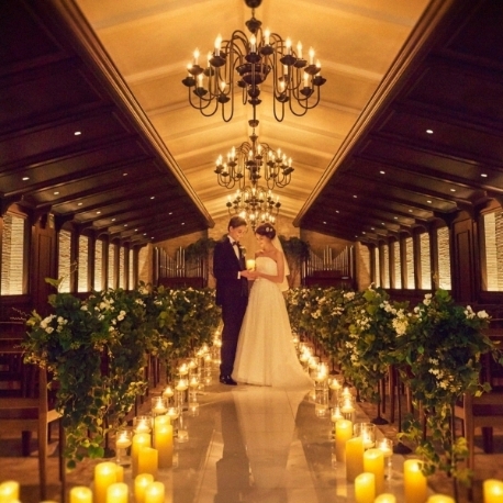 アルマリアン ＴＯＫＹＯ：《幻想的な空間で誓う》木の温もりチャペル×キャンドル体験