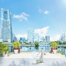 ノートルダム横浜みなとみらい:【夏婚26年9月末まで◆最大130万優待】人気シーズン残り僅か！
