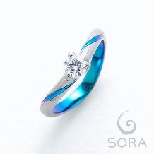 ETERNAL FIRST DIAMOND:20色のカラーバリエーションから選べる人気の結婚指輪【SORA】ガンガ