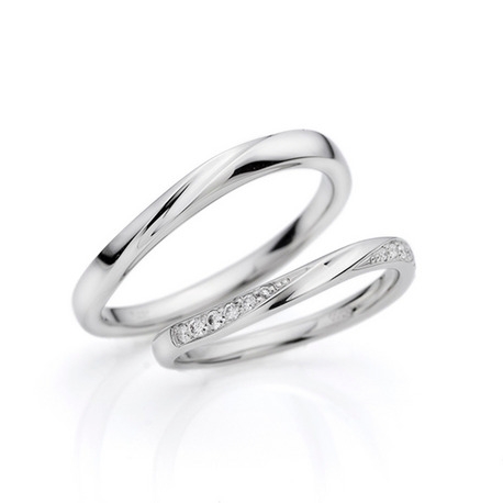 ETERNAL FIRST DIAMOND:華やかでシンプルな結婚指輪の人気デザイン【レシピエント】ミーニング