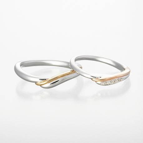 ETERNAL FIRST DIAMOND:プラチナとゴールドのコンビネーションリング 結婚指輪【マシェリ】トゥ・エ・モア