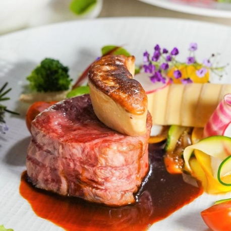 ララシャンス HIROSHIMA迎賓館：★直前OK〈ミシュラン料理×安心見積×駅近リゾート×ドレス〉