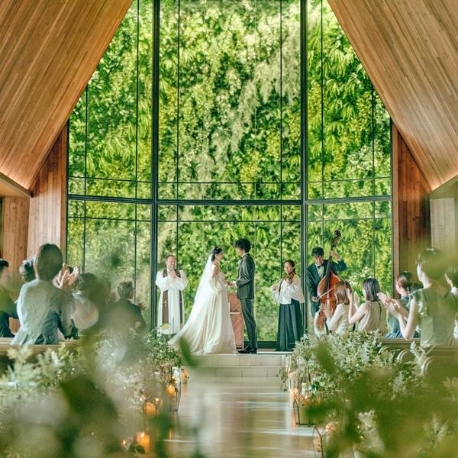 ニーズ神宮前 by T&G WEDDING (旧 アルモニーソルーナ表参道)：【天井高8ｍチャペル】10大特典×アマギフ＆貸切ガーデン体験