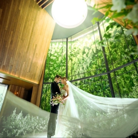 ニーズ神宮前 by T&G WEDDING (旧 アルモニーソルーナ表参道)：＼初見学も安心／チャペル×ドレス×絶品試食×貸切W×見積体験