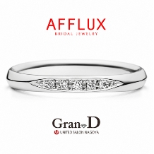 【AFFLUX／ヒーリング】無料メンテナンスが充実。自然体で着けられる結婚指輪