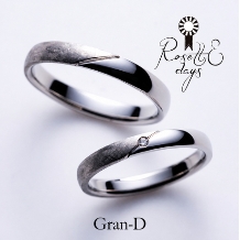 【RosettE days／メッゾ】ペア13万円台。毎日になじむ鍛造の結婚指輪