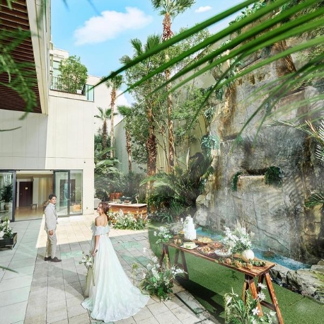 ル・センティ フォーリア 大阪：【新春限定*最大150万優待】滝が流れる非日常リゾート×絶品試食