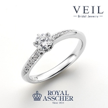 ＶＥＩＬ（ヴェール）:ロイヤルアッシャー/白く透明感のあるダイヤモンドが美しい