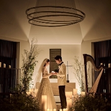 KYUKARUIZAWA KIKYO, Curio Collection by Hilton(元 旧軽井沢ホテル):【25年12月~26年2月限定】幻想的なチャペル&美食を味わう冬婚プラン<料理グレードUP&ドレス特典付>: