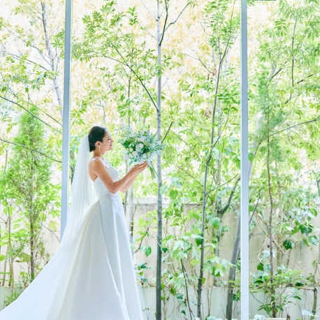 THE SEASONS LANDMARK KOBE KITANO（ザ シーズンズランドマーク 神戸 北野）：《ドレス重視の方へ》ドレスが映えるチャペル＆全館見学ツアー