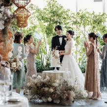 ザ ストリングス 博多:オールシーズン100名以上のご婚礼プラン