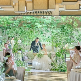 結婚式場：【美食とおもてなしを愉しむ】1万GIFT付！駅チカ邸宅＆3.5万試食