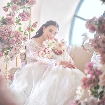 結婚式場：愛され花嫁体験◆ドレス70万特典＆試着*憧れ大階段×和牛試食