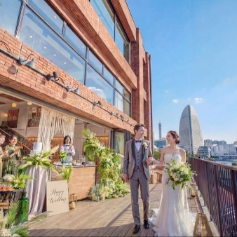結婚式場：当館人気No1最大150万優待！絶景チャペル×豪華コース試食