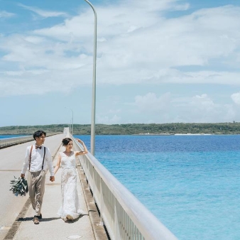The 33 Sense of Wedding（ザ・サーティスリー センス・オブ・ウエディング）：【憧れリゾートW】沖縄＆ハワイの煌く海に誓う＊オンライン相談