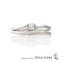 FRAU KOBE JAPAN 香川高松店(フラウ コウベ ジャパン 香川高松店):【ペアで10万以内】'KISS＆HUG／キスハグ' マリッジリング