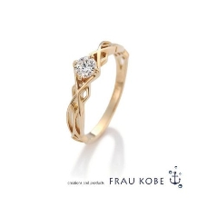 FRAU KOBE JAPAN 香川高松店(フラウ コウベ ジャパン 香川高松店):チャーチ'ザ ウィンドウ' ステンドグラスで作られた薔薇窓がモチーフの婚約指輪