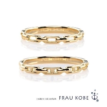 FRAU KOBE JAPAN 香川高松店(フラウ コウベ ジャパン 香川高松店):’チェーン＆アンカー’ ファッショナブルな指輪。カジュアルなセットスタイルが叶う