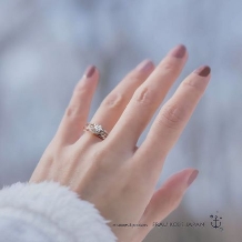 【新作】お洒落で上品なコンビネーションリング'コントレール'【マリッジリング】