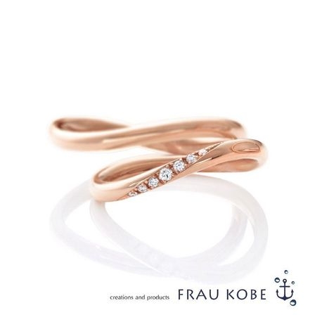 FRAU KOBE JAPAN 香川高松店(フラウ コウベ ジャパン 香川高松店):包まれるように優しくなめらかなS字カーブの指輪 'コンフォータブルツイスト'