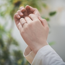 ｉｔｈ（イズ）:【クオレ】ハートの石座と透かし模様が可愛らしい婚約指輪