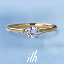 【鍛造/ハナミズキ】繊細で有機的なラインを持つエレガントな婚約指輪