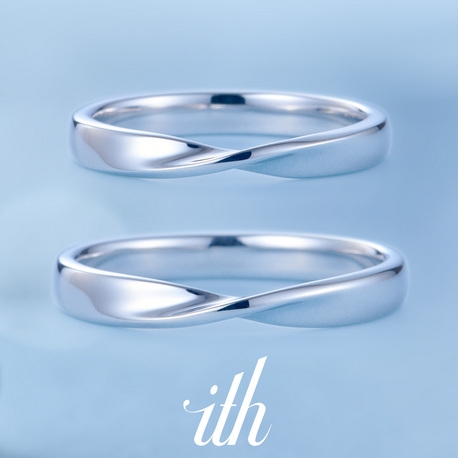 ｉｔｈ（イズ）:【メビウス ウーノ】永遠を象徴するメビウスの輪がモチーフの結婚指輪