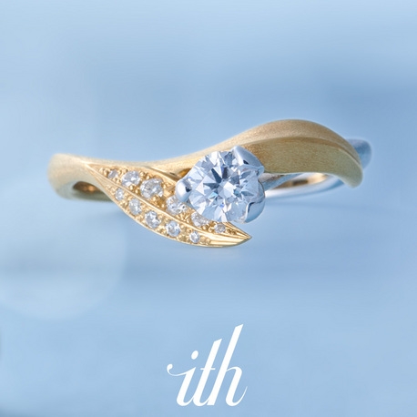 ｉｔｈ（イズ）:【マイア】芽吹く若葉に、ダイヤモンドの蕾が花をつけるコンビカラーの婚約指輪