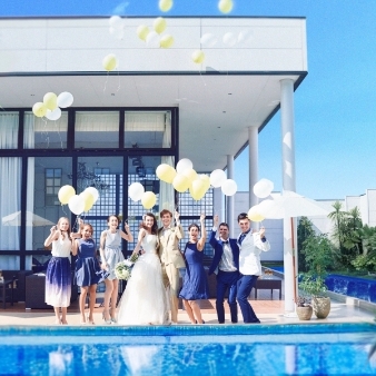 結婚式場：残▲＼150万特典＆3万Gift／選べる2つのガーデン*プール貸切邸宅