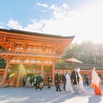 下鴨神社（賀茂御祖神社）:【70名／58万円優待】縁結びの神様祀られる本物神社式×TAKAMI BRIDALの質の高い和装