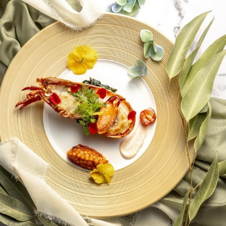 ラ・メゾン Ｓｕｉｔｅ りんくう：【オマール海老&フィレ肉】メインディッシュ食べ比べフェア☆