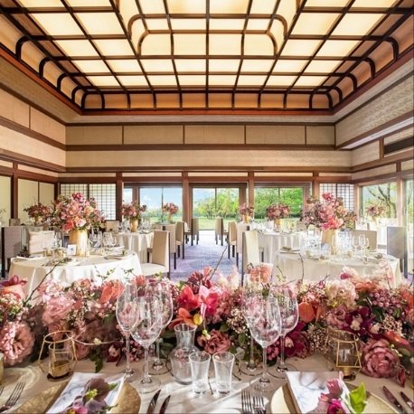 大阪城西の丸庭園 大阪迎賓館：SNSで大人気！ハナマリプロダクションの装花×迎賓館の贅沢見学