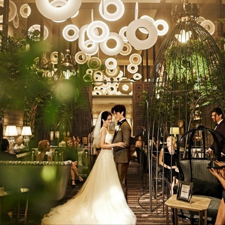 ザ ストリングス 表参道：＼平日限定BIG*／最旬ドレス×試食☆最大150万円ご優待*