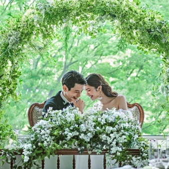 ザ ストリングス 表参道:【ゼクシィ限定*26年7～8月挙式】夏シーズンがお得に♪最大80万お得*60名210万◆ご予算×おもてなし重視