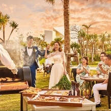 アートグレイス オーシャンフロントガーデンチャペル 沖縄:【1日1組限定】挙式+サンセットガーデンBBQパーティプラン: