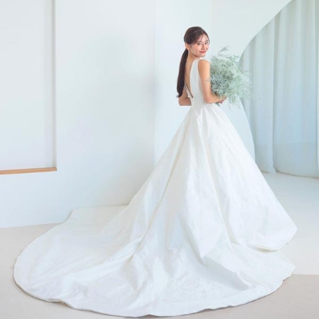 ララシャンスＯＫＡＺＡＫＩ迎賓館：【プレ花嫁絶賛*】カラー診断&ドレス試着×豪華試食つき会場見学