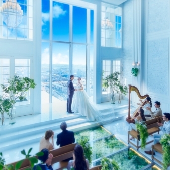 結婚式場：＼150万優待＆全組Amazon2万／天空挙式体験×リニューアル試食