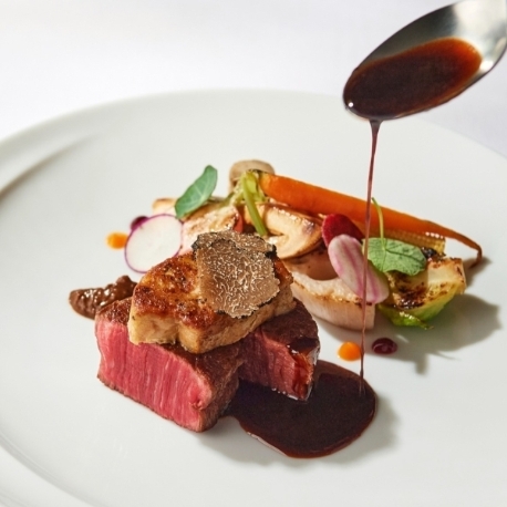 ラグナヴェール ＳｋｙＴｅｒｒａｃｅ（ＬＡＧＵＮＡＶＥＩＬ ＳｋｙＴｅｒｒａｃｅ）：【お料理ランクUP特典】三ツ星シェフ監修★国産牛＆オマール試食