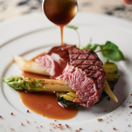 ＴＨＥ ＧＲＡＮＤ ＨＯＵＳＥ（グランドハウス）：《豪華10大特典付》黒毛和牛の美食コース試食＊ドレス試着