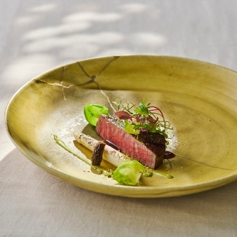 結婚式場：残1【180万優待】大聖堂×絶景×試食で花嫁体験〈4万ギフト〉